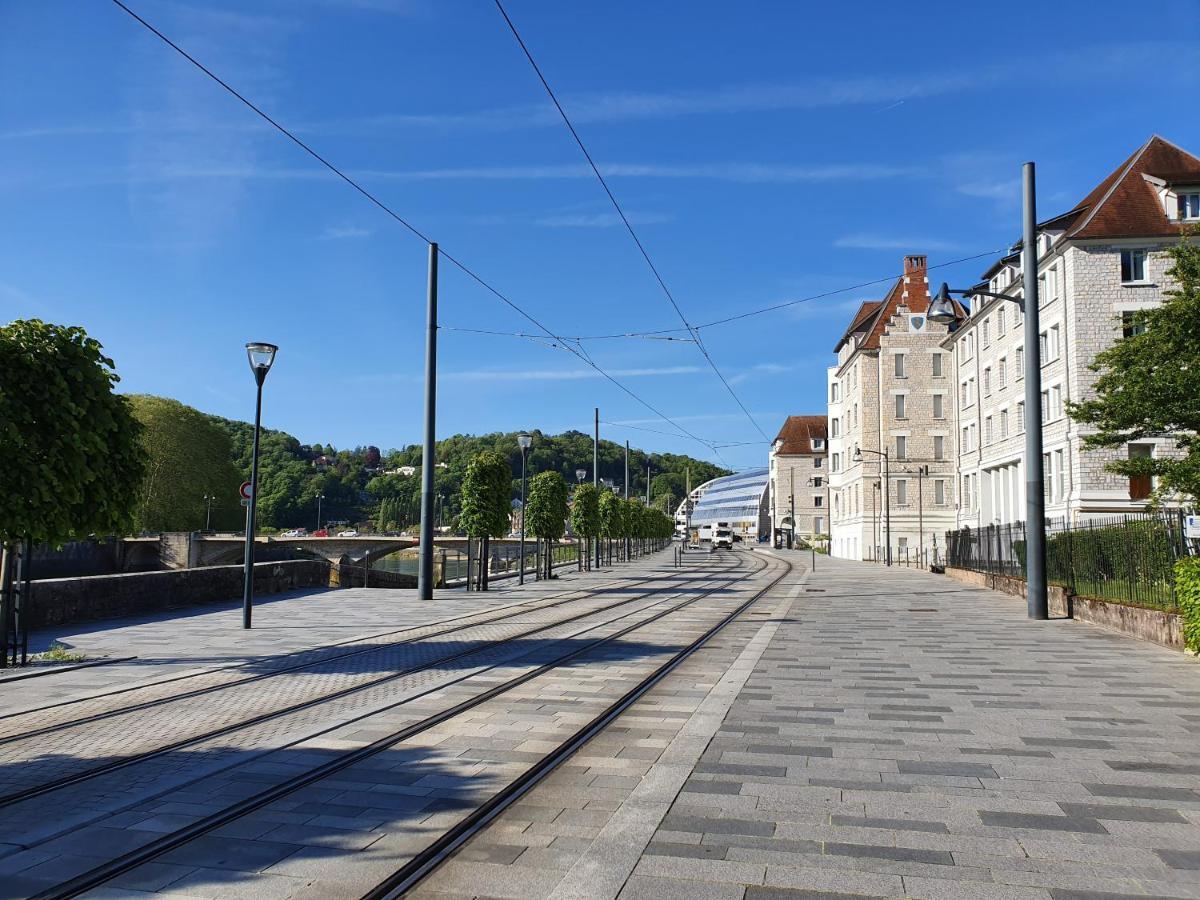 La Loge Marola Apartment Besancon Luaran gambar
